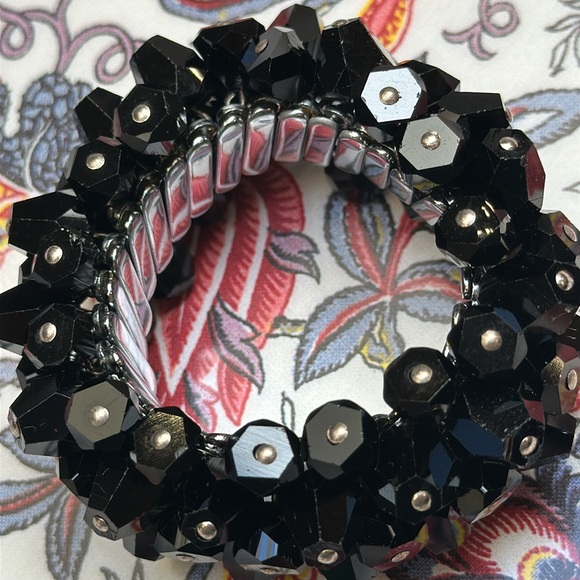 ChaCha ‘50’s expandable bracelet w/black glass beads-Made in Japan - 6”-8” - Picture 6 of 6